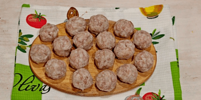សាច់សាច់ឆ្អិនដែលអាតូម