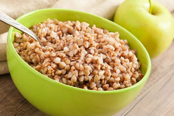 បបរ buckwheat នៅលើរបបអាហារ